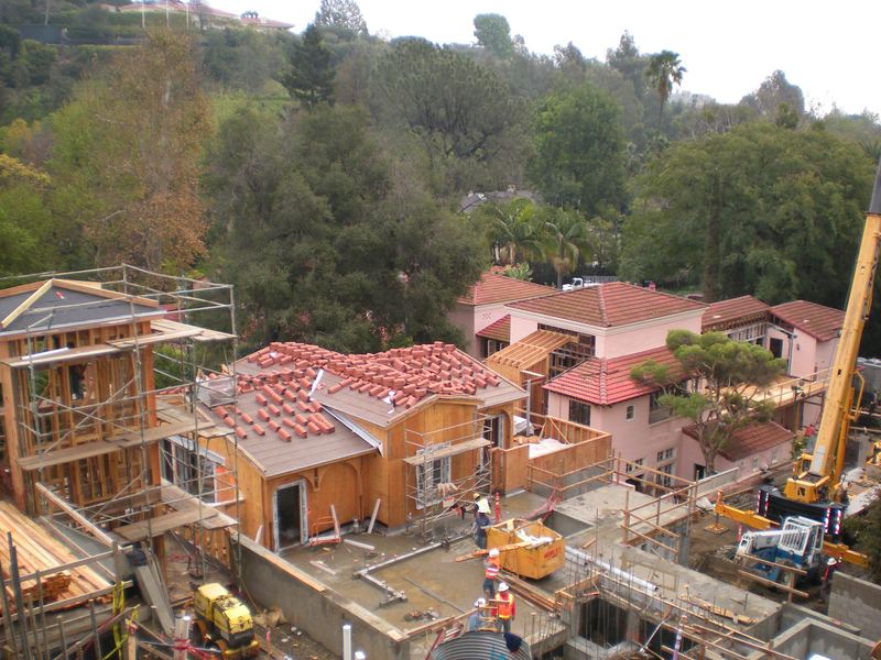 Multi-resident complex under construction